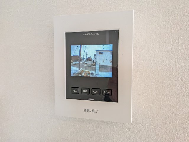 八王子市　小比企町　新築一戸建て　１期のセキュリティ|～TVモニター付インターホン　訪問者の確認に便利です～