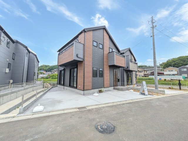 八王子市　小比企町　新築一戸建て　１期の外観|～山田駅徒歩13分　ZEH水準の省エネ住宅　全棟2台駐車可能カースペース付き～