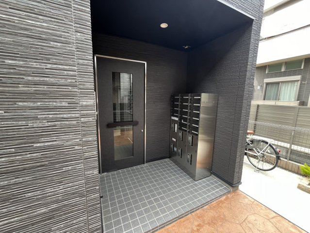 【エントランス】リュクス錦町