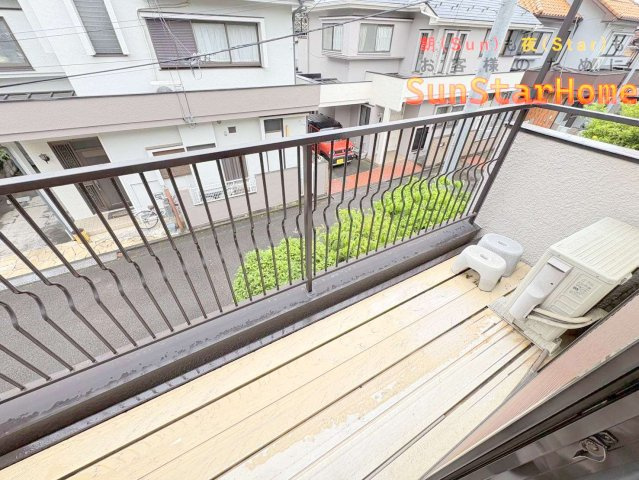 【サンスターホーム】福生市南田園　駅徒歩9分　中古戸建てのバルコニー