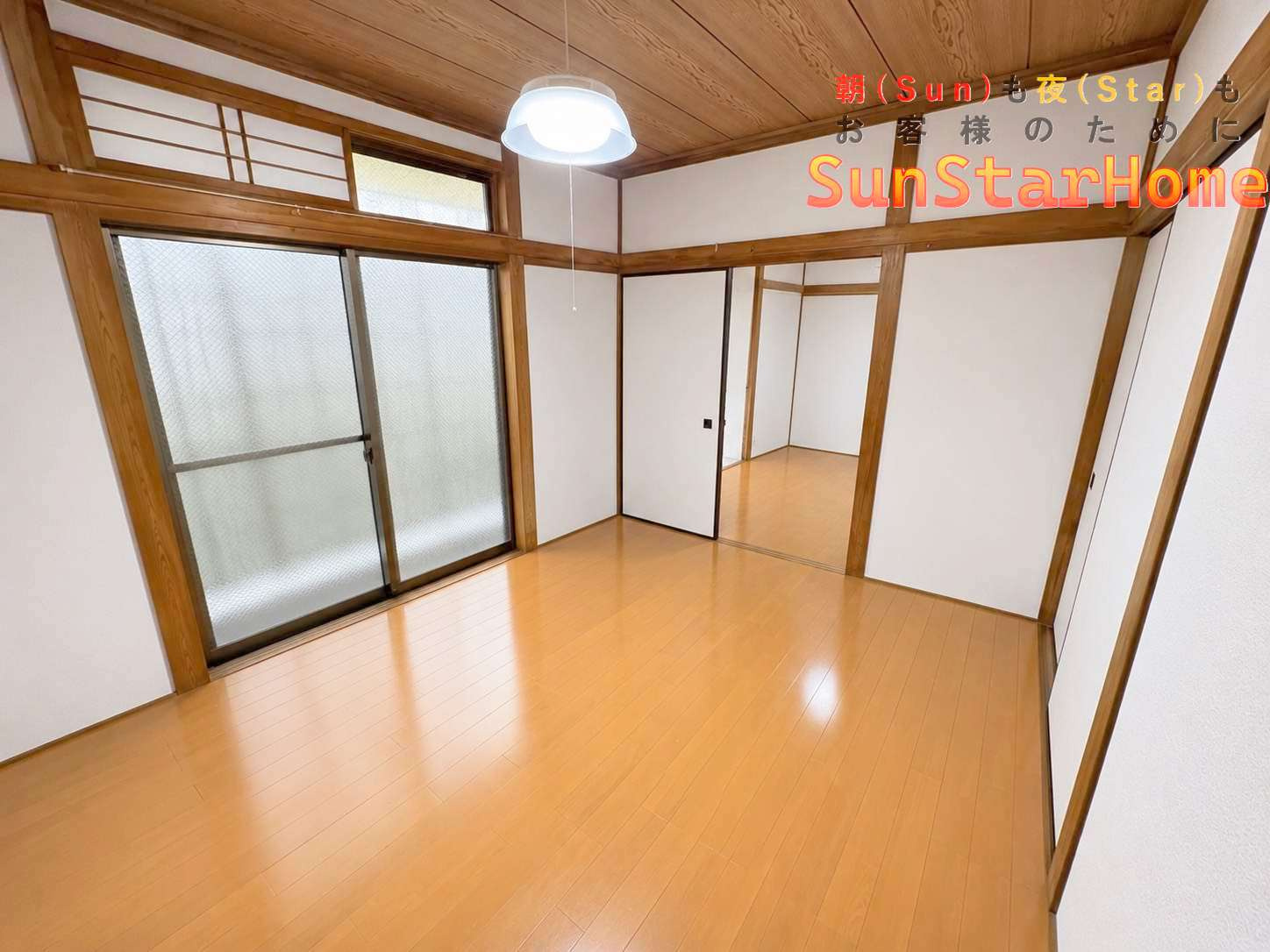 【サンスターホーム】福生市南田園　駅徒歩9分　中古戸建ての洋室|※掲載写真の一部は、室内のイメージを分かりやすくするため、AI技術により家具・家電・生活用品等を加工・編集しております。現況を優先とさせていただきますので、あらかじめご了承ください。