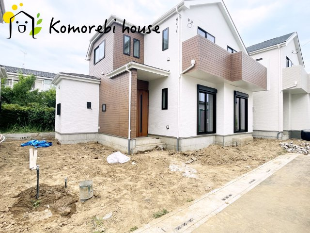 蓮田市黒浜2343番　新築一戸建て　ハートフルタウン　Bの駐車場|26.8.1撮影済み