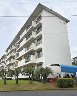 【外観】 | 左近山団地３街区５階 | お部屋のある棟の外観でございます。
