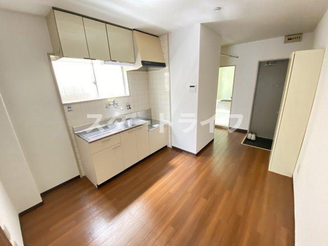 大阪市淀川区塚本２丁目の賃貸マンションの居間・リビング