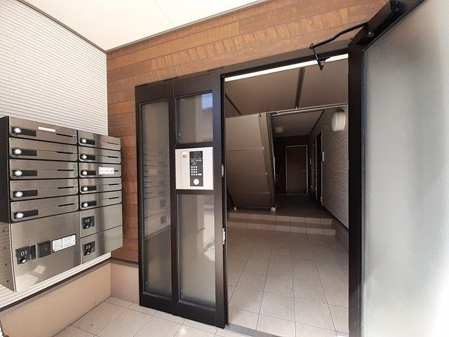 ジャスミン春日Ａのエントランス