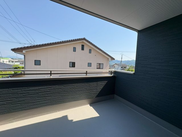 田川市桜町4期　新築戸建てのバルコニー|急な雨でも安心のインナーバルコニー♪♪