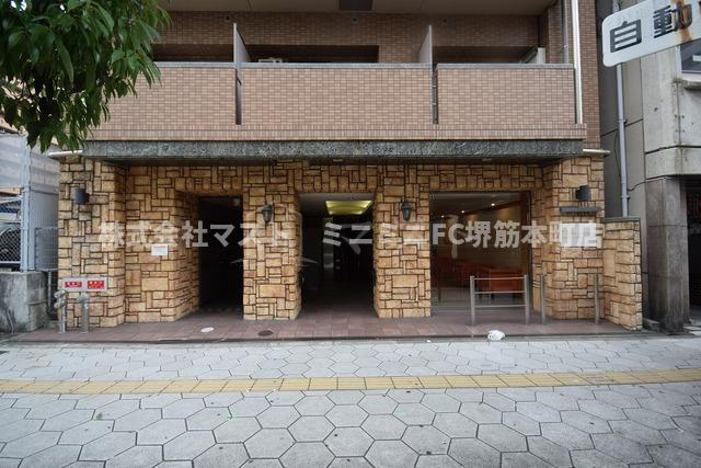 アーバネックス梅田東のエントランス