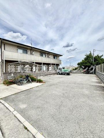 アムール清瀧の駐車場