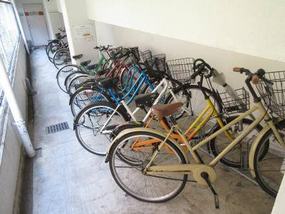 デトムワン四条大宮の駐車場|自転車置場