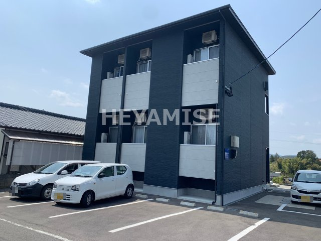 MODERN PALAZZO西栄田SunnyHillの駐車場