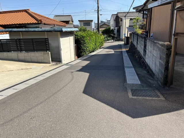 土地　野一色8丁目の前面道路含む現地写真|東の3差路