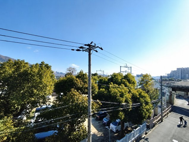 ハローマンション本山の展望|静かで緑豊かな住宅地です。
