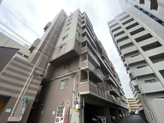 イーストマンション