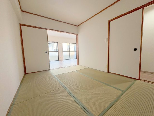 ファミール安倉の和室|畳の上でゆっくりとくつろげる和室です