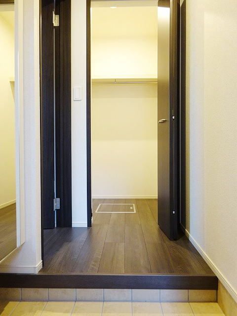 レリア立川の玄関