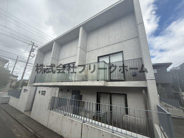 三鷹市下連雀１丁目の賃貸マンションのバルコニー