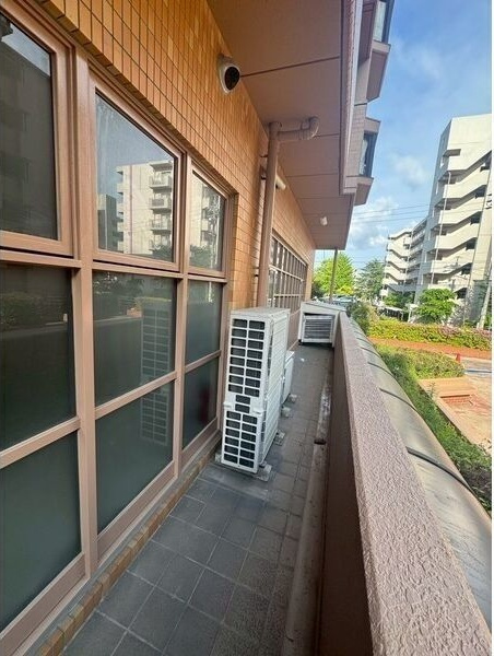シティコーポ鳩岡　貸店舗事務所の内装