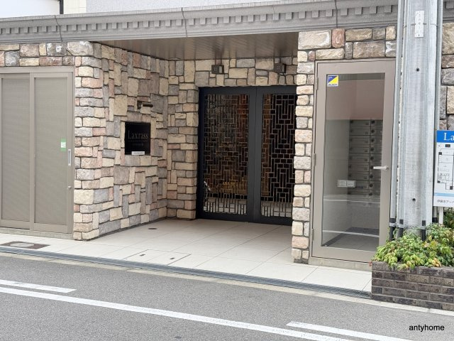 ラクラス江戸堀　仲介手数料無料のエントランス