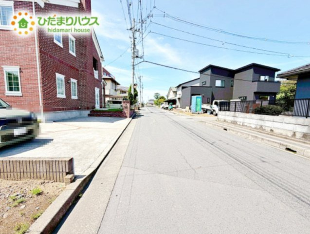 【前面道路含む現地写真】 | 水戸市千波町Ⅲ　新築戸建　1号棟 | 閑静な住宅地なので、幹線道路や大通りに面していないので大型車が通ることが少なく静かです。
