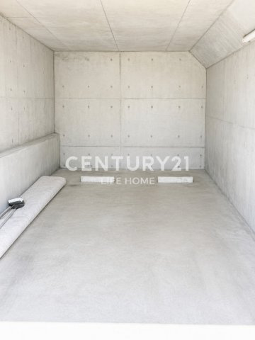 【駐車場】 | 東急田園都市線「長津田」中古戸建 | 駐車場があるので、車を買う予定の方も安心です