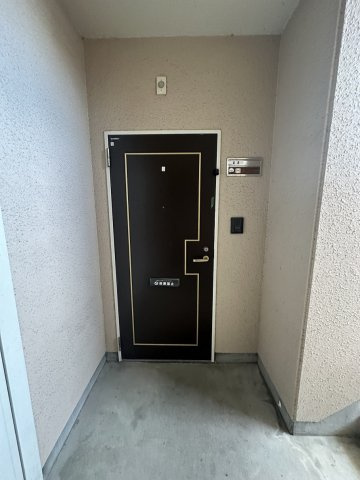 ベルハイムＯＫＡＤＡの玄関