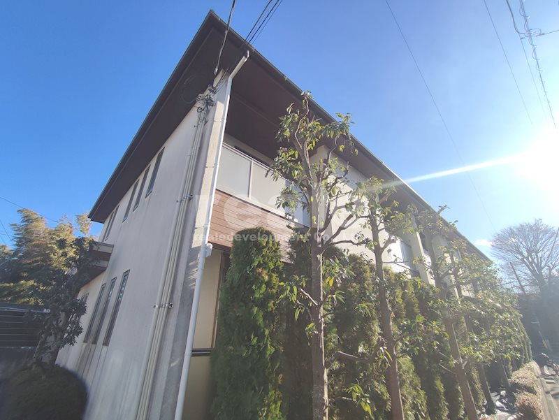 調布市深大寺南町５丁目のアパート