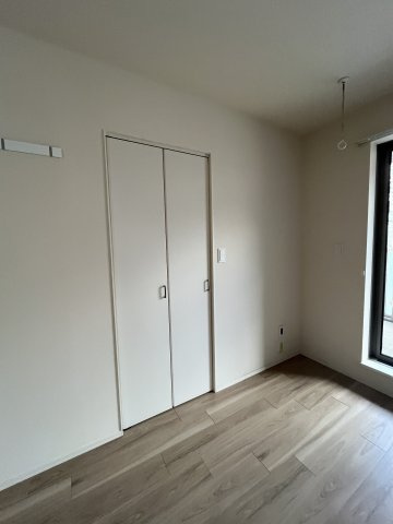 【洋室】 | MAISON HIRO | 同物件別部屋参考写真　さらにWICを完備しています！