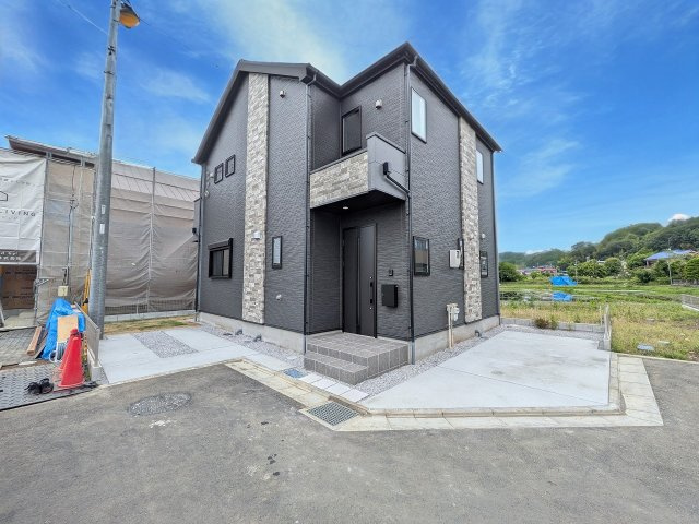 八王子市　小比企町　新築一戸建て　１期の外観|～山田駅徒歩13分　ZEH水準の省エネ住宅　全棟2台駐車可能カースペース付き～
