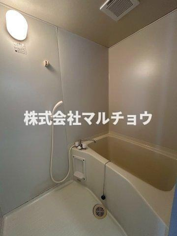 高瀬川ハイツAの浴室|お風呂で日々の疲れを落としましょう