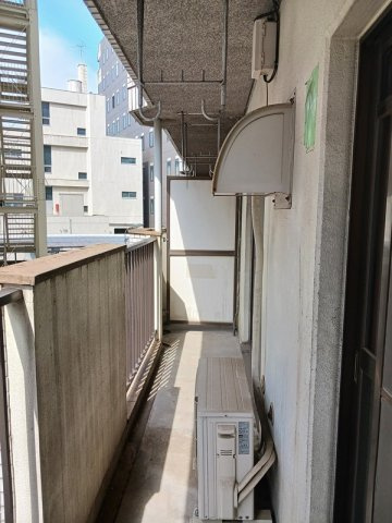 ＳＫハイツ芝新町のバルコニー