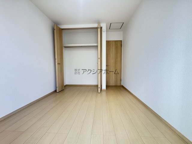 所沢市若狭3丁目・全2棟　新築一戸建　A号棟　～LDK17帖～の洋室|洋室5.2帖