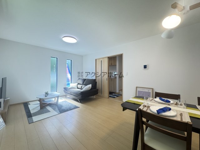 所沢市若狭3丁目・全2棟　新築一戸建　A号棟　～LDK17帖～の居間・リビング