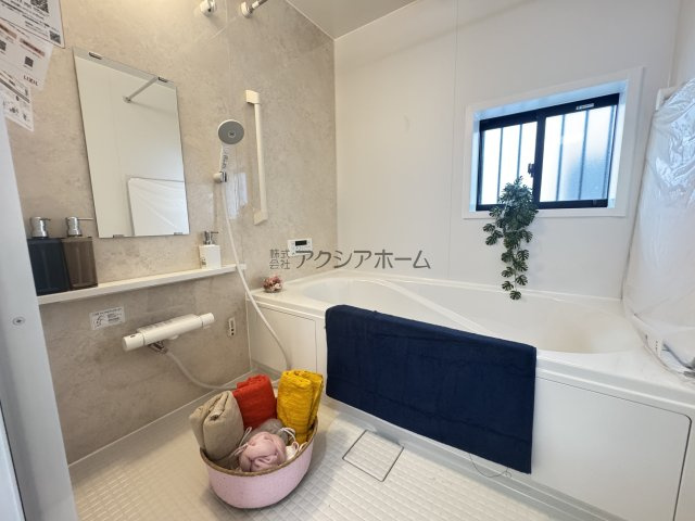 所沢市若狭3丁目・全2棟　新築一戸建　A号棟　～LDK17帖～の浴室|1坪サイズ・浴室乾燥機付ユニットバス