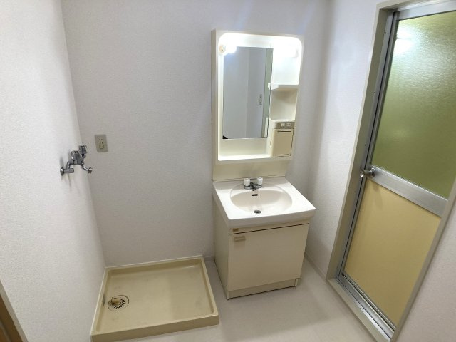ロイヤルコート山の街の洗面所|綺麗な独立洗面台