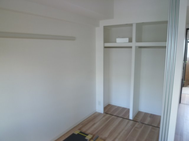 プレサンス難波元町の収納