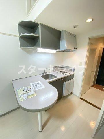 大阪市淀川区東三国１丁目の賃貸マンションのキッチン