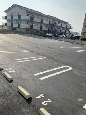 【駐車場】 | ノースグランパス | カースペースがあります