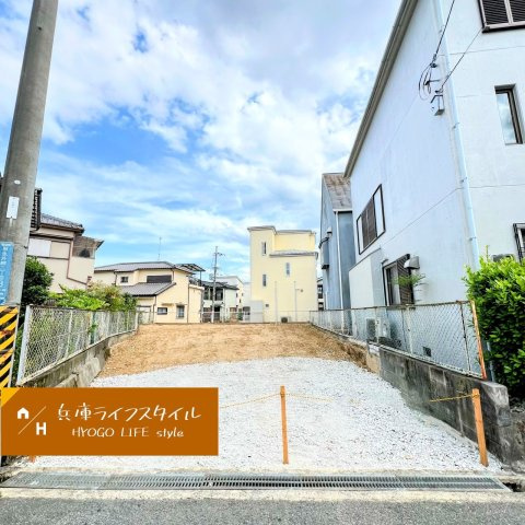 粟生外院2丁目の外観