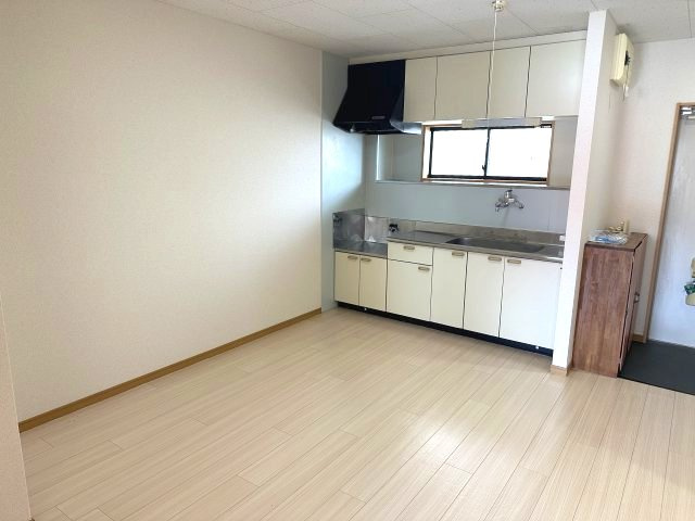 日伯産業の居間・リビング