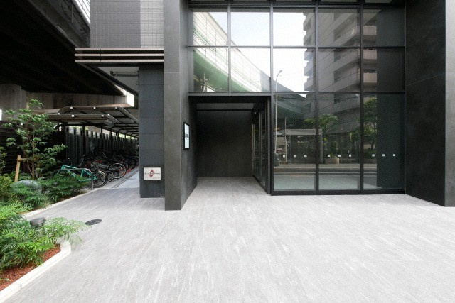 City Lux Namba Southのエントランス