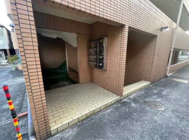 グレース大南のエントランス