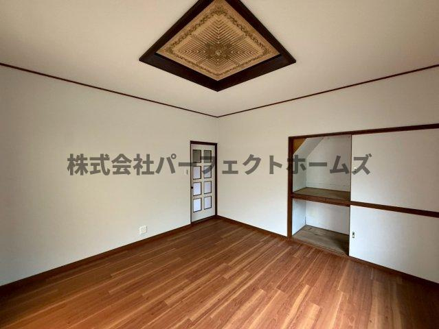 禁野本町1丁目戸建　賃貸の居間・リビング|おしゃれなリビングです