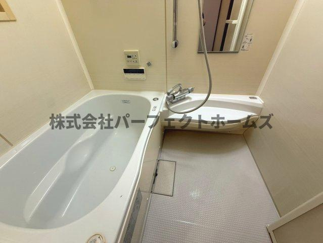禁野本町1丁目戸建　賃貸の浴室|日々の疲れを癒すお風呂付です