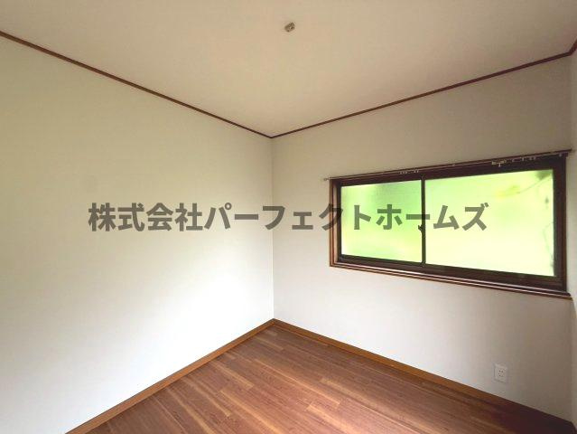 禁野本町1丁目戸建　賃貸の子供部屋|子供部屋としても使い勝手の良いお部屋です