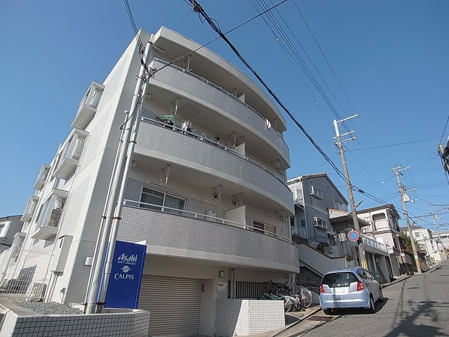 Relief片山町の外観|綺麗な外観、各部屋角部屋設計です