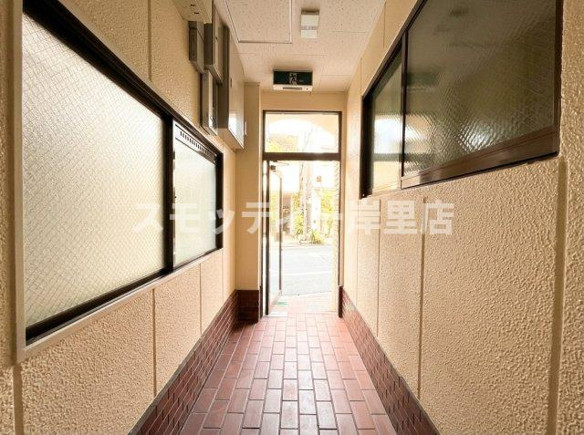 メゾン桜井のエントランス