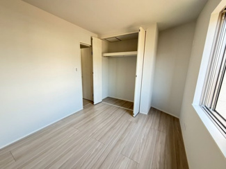 【洋室】 | 安立４丁目　新築一戸建