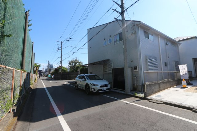 【GRAFARE】東大和市仲原２期の外観|小学校が徒歩3分＆中学校徒歩2分で子育て世帯に嬉しい立地です。