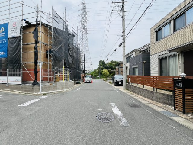 東海市加木屋町鎌吉良根33番32『仲介手数料無料』新築一戸建て・建売の前面道路含む現地写真