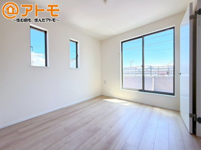 【子供部屋】 | 三島市平田123番　新築一戸建て　全1棟 | 収納豊富な洋室は使い勝手良好です！